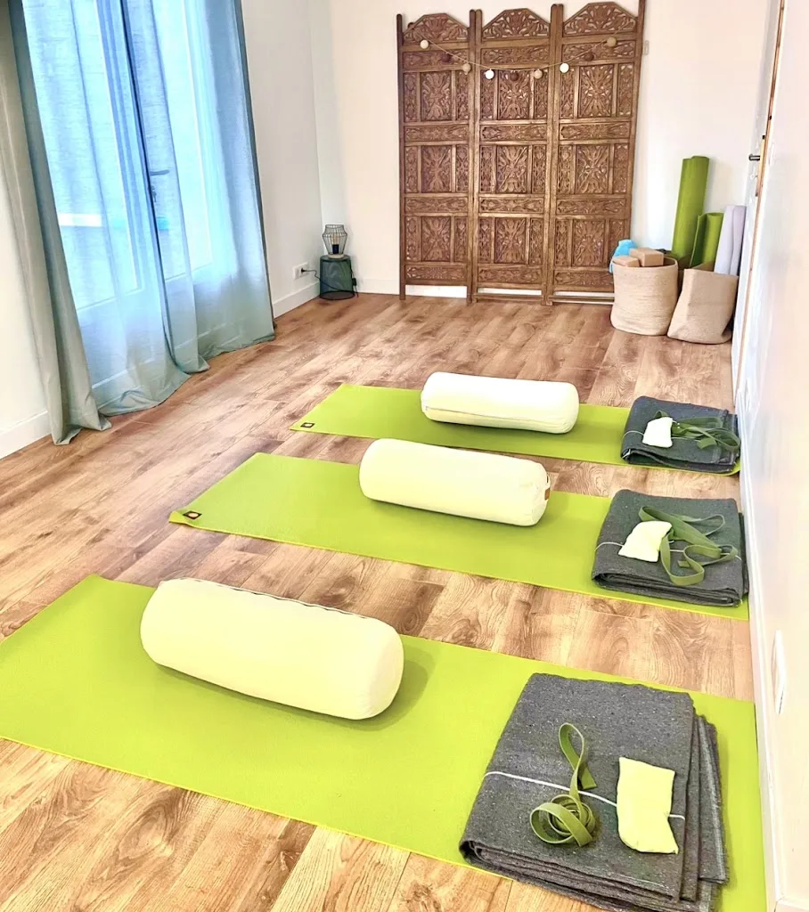 YOGA Ludivine - photo 1