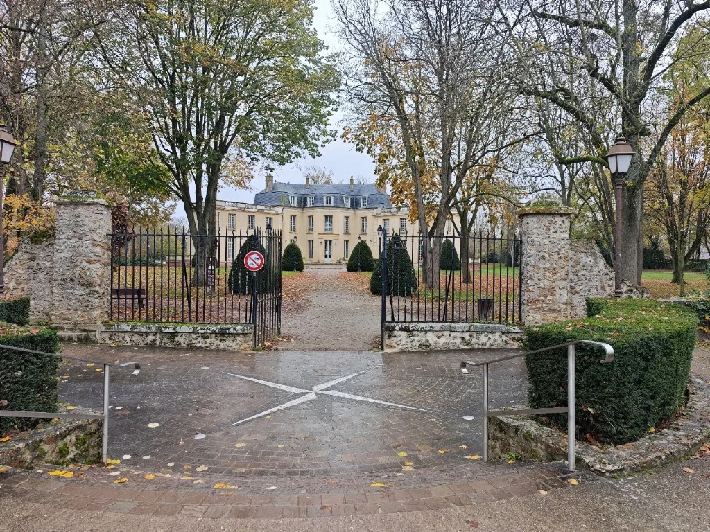 Magicform Gif-sur-Yvette - photo 1