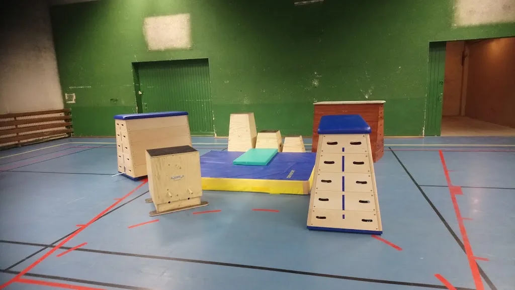 Gymnase Robert Jarry - photo 1