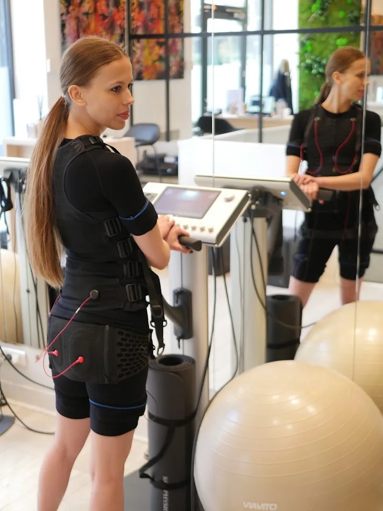 BODYHIT PARIS 18 MONTMARTRE ELECTROSTIMULATION - photo 2