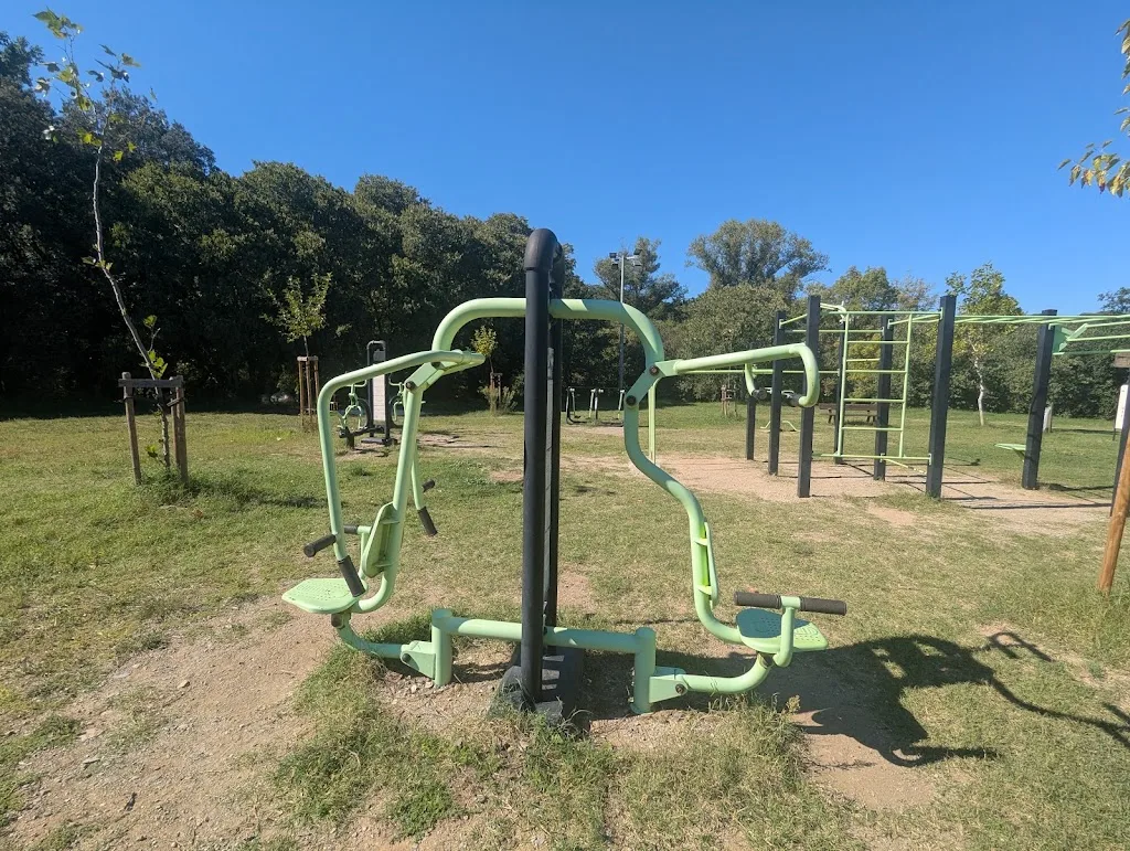 Outdoor Gym - photo 1