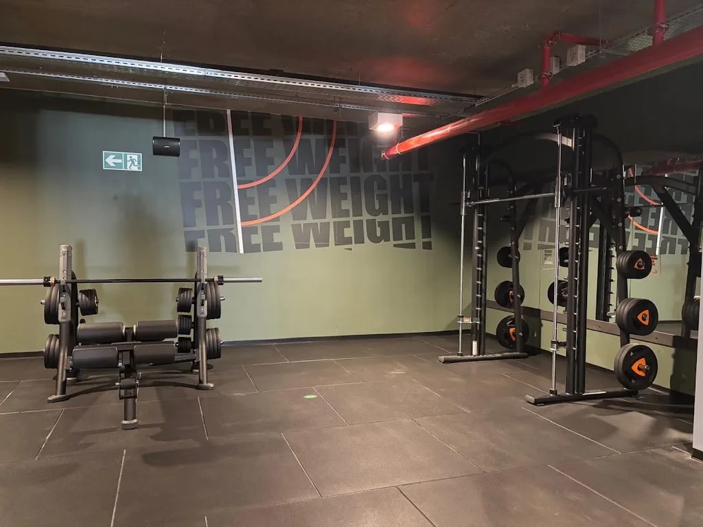 Basic-Fit - photo 1