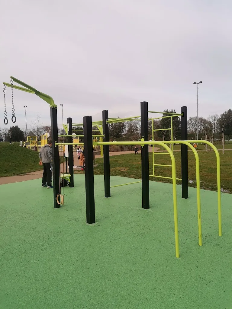 Street Workout / Calisthenics Park - photo 3