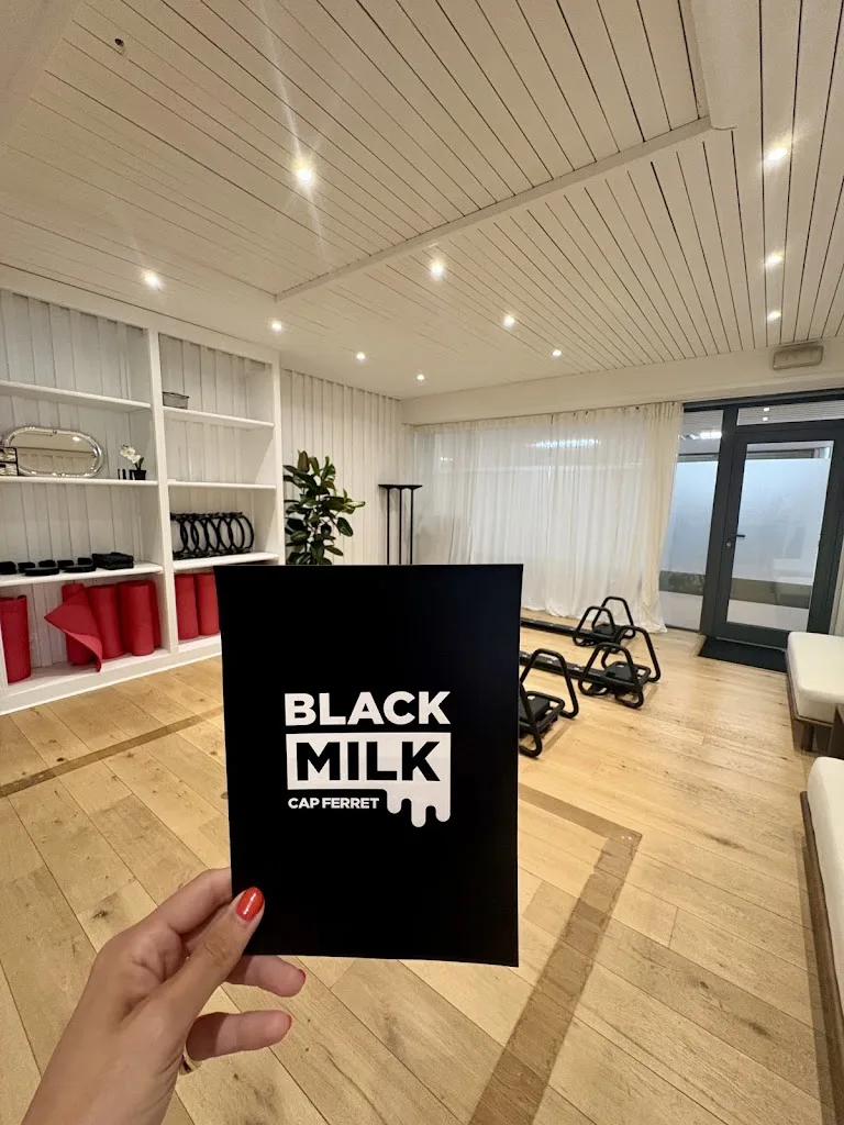 Pilates & Lagree BLACK MILK Pop-up - photo 1