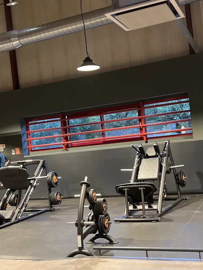 Basic-Fit 24/7 - photo 2