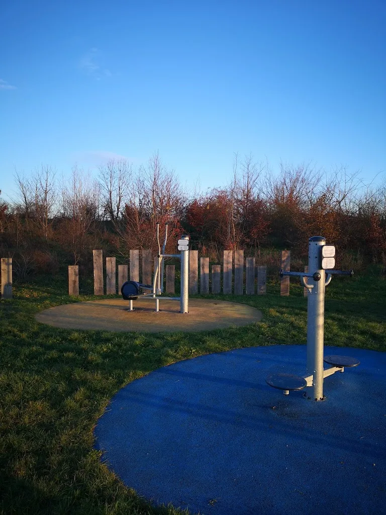 Aire de fitness / street-workout - photo 1