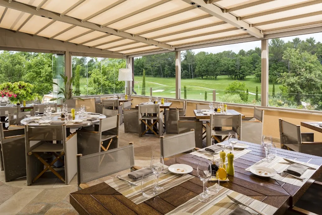 Terre Blanche - photo 1