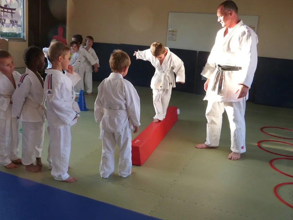 GRAVIGNY Complexe sportif - photo 1