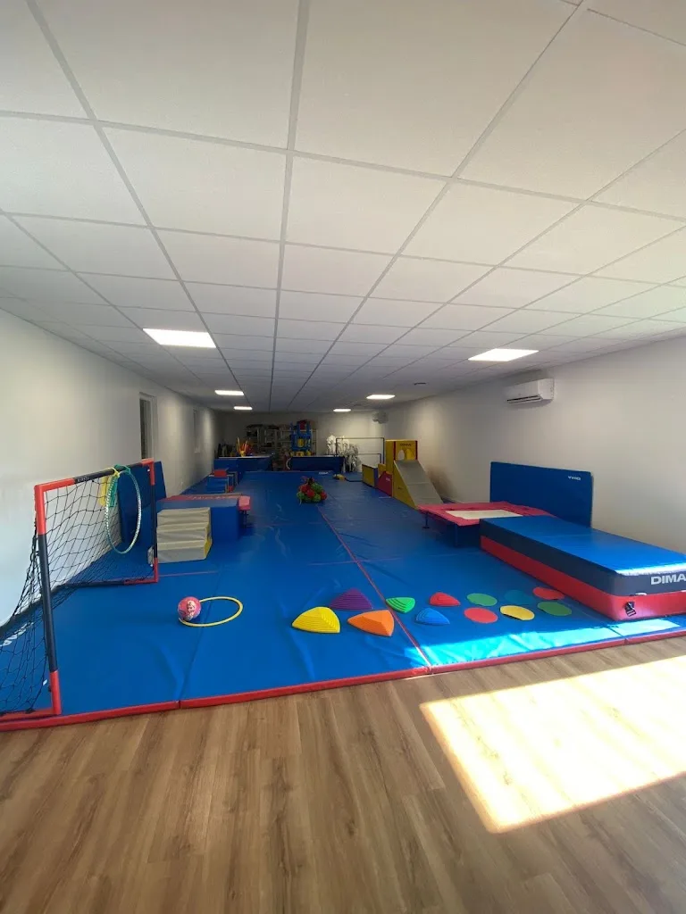 Le P'tit Club Laval - photo 1
