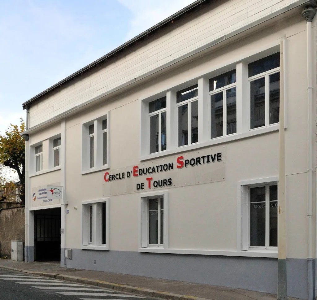 Cercle d'Education Sportive de Tours - photo 1