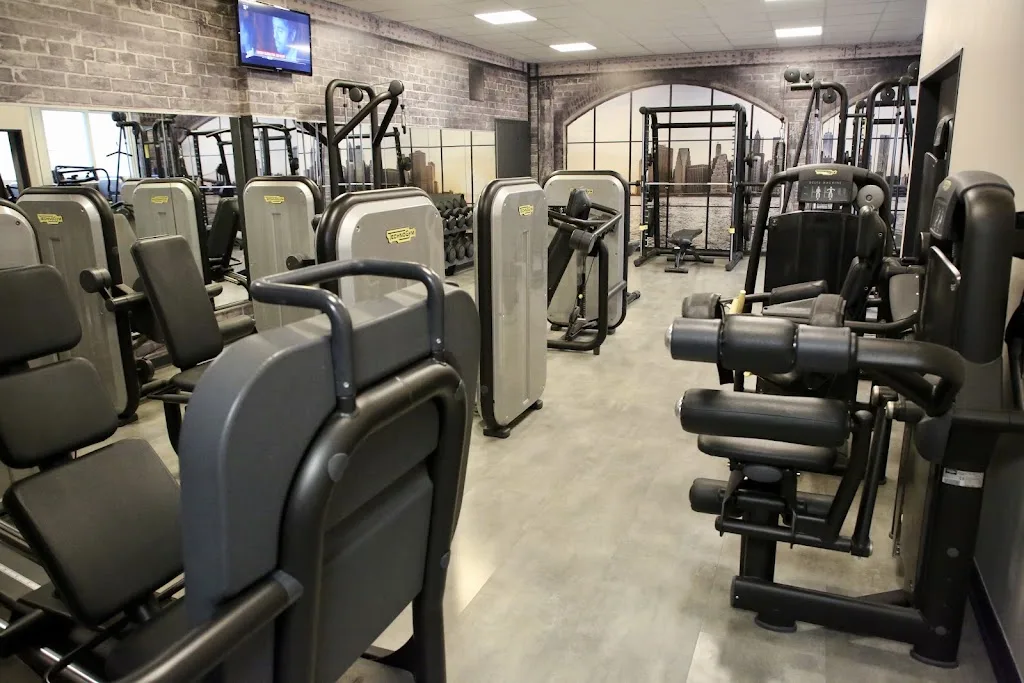 Suresnes Fitness - photo 1