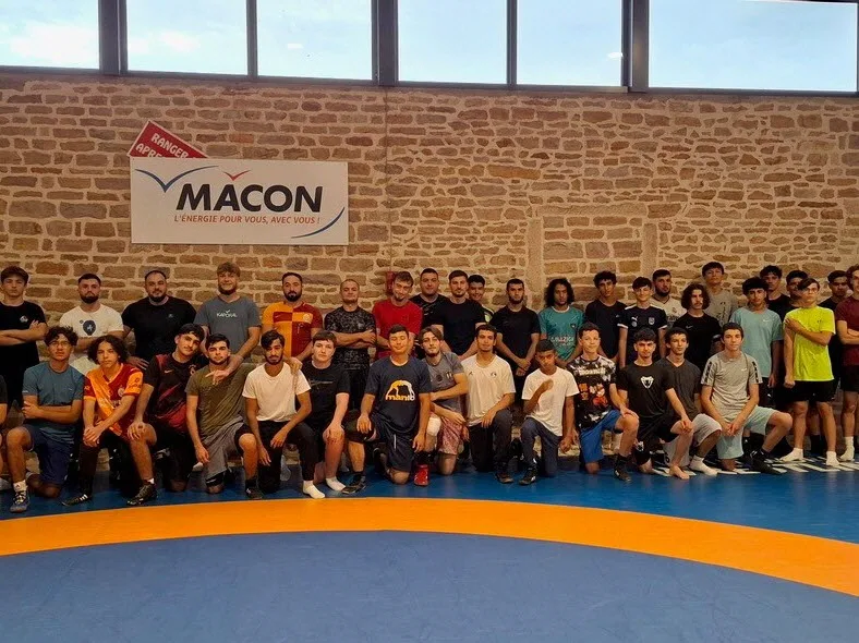 Macon Lutte Olympique - photo 2