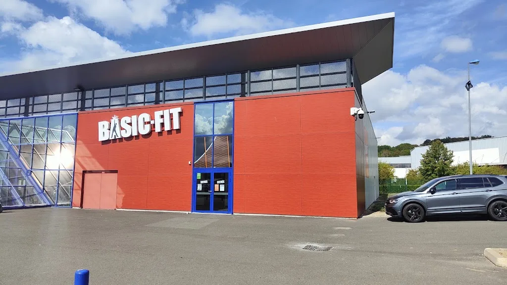 Basic fit - photo 2