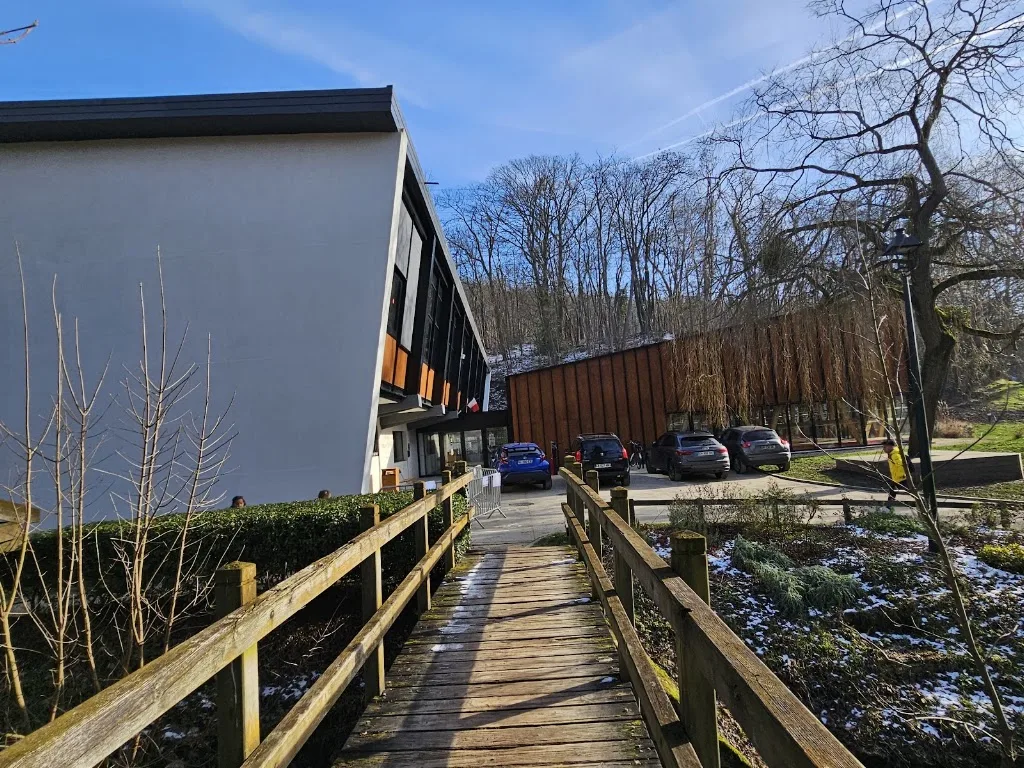 Gymnase François-Carrive de Bièvres - photo 3
