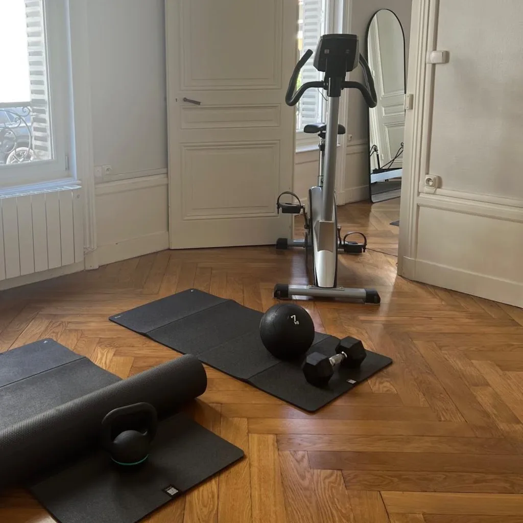 M Selfcare Studio - Pilates Reformer Matwork Coaching Sportif Lyon - photo 1
