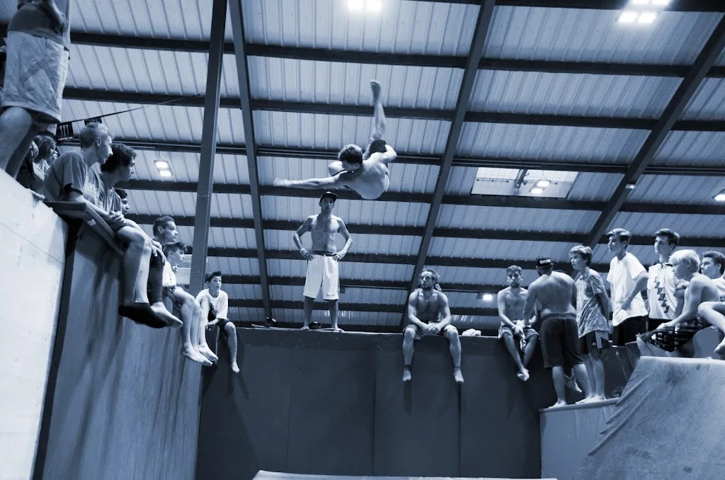 ELEVATION INDOOR – Trampoline Freestyle Haute-Savoie - Genevois - photo 1
