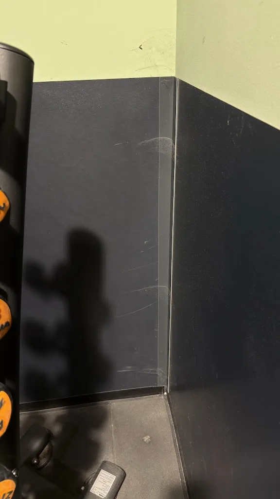 Basic-Fit - photo 1