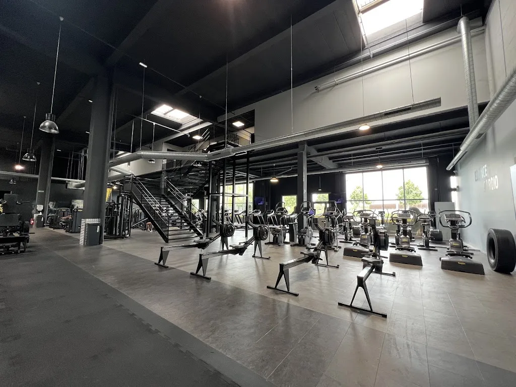 Fitness Park - Salle de sport Lisses - photo 2