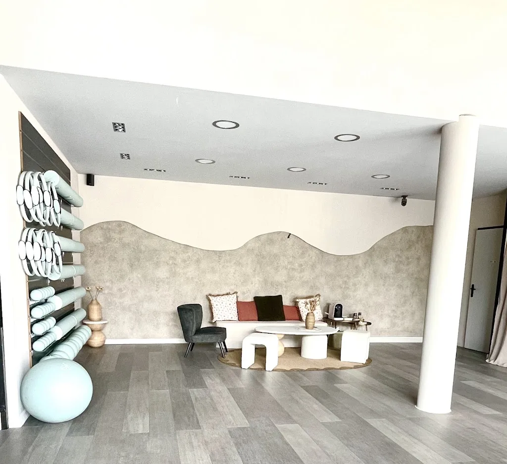 Loft 19 - Pilates Reformer Studio Cornebarrieu - photo 2