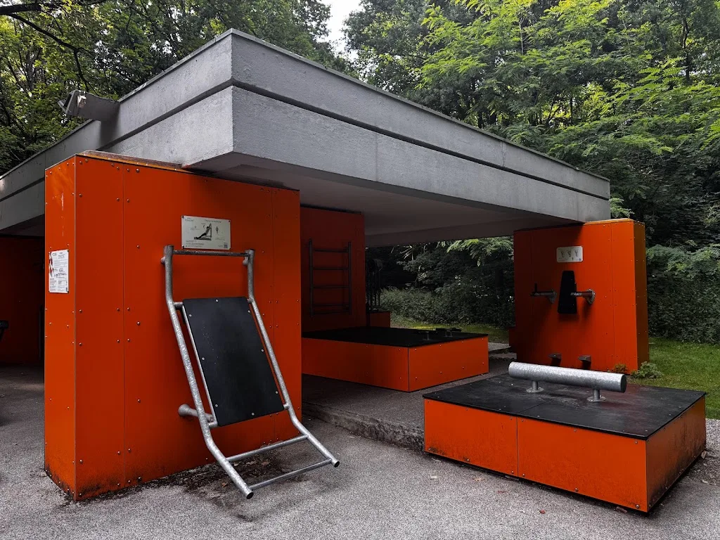 Street Workout Park / Calisthenics / Outside Gym - photo 2