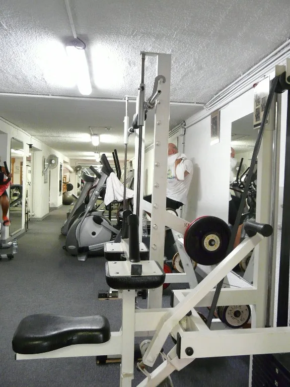 Basic-Fit - photo 2