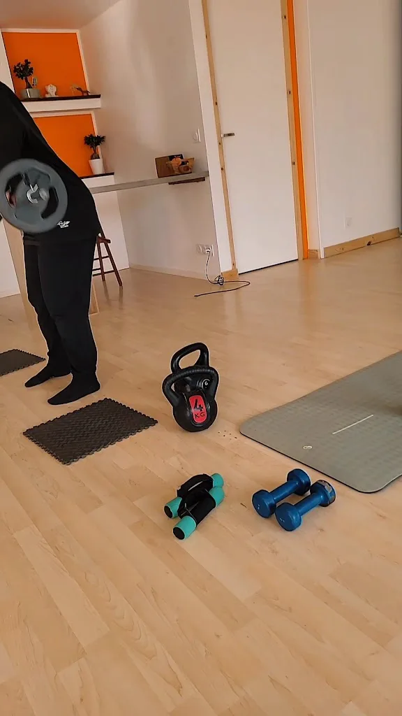 Bouge ton boule | Studio yoga - pilates - renforcement et cardio vers Clermont-Ferrand - photo 2