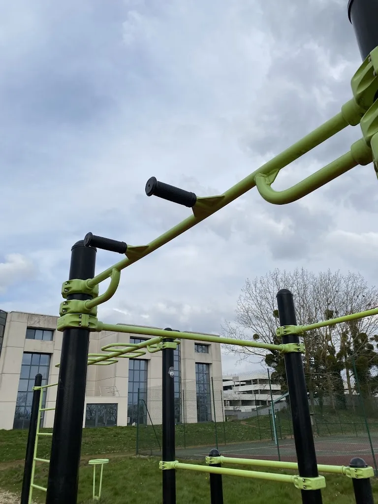 Espace de Street Workout - photo 1