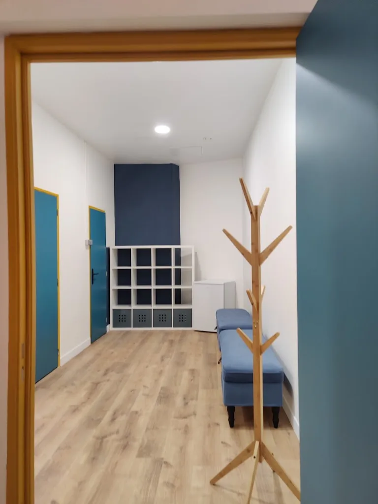 Gravity Pole Dance Studio - photo 3