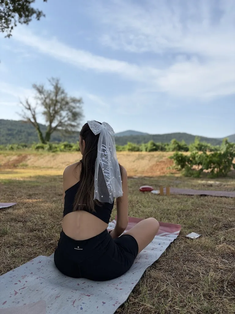 Lea Gabriele coaching 🧘🏻Professeur de Yoga - Pilates | La Garde-Freinet / Golfe de Saint-Tropez - photo 2