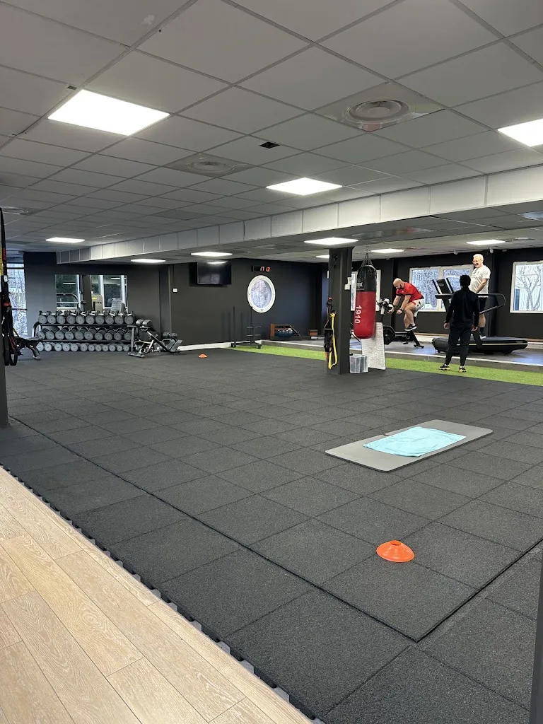 Unit - Club de sport - photo 1