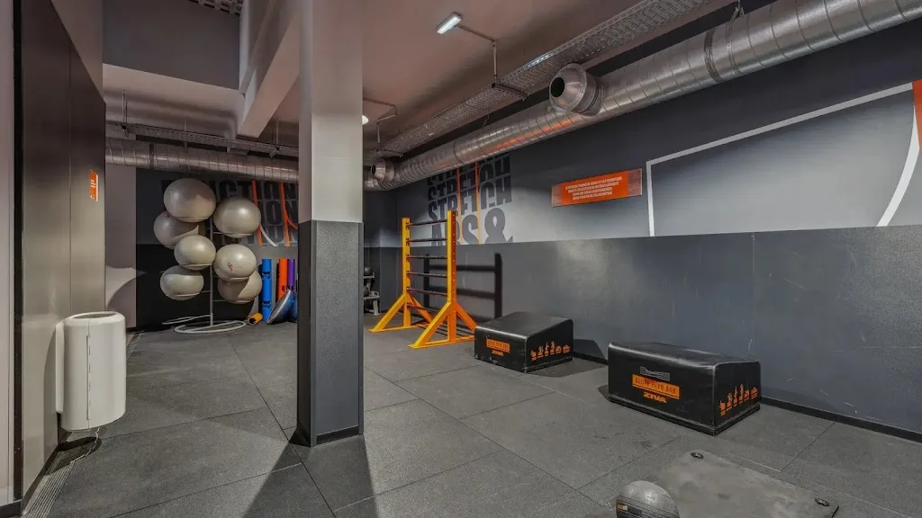 Basic-Fit - photo 1