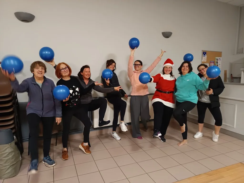 Pilates / Stretching / Gym sur Chaise / Fitness - Deborah Langlais et ACLS