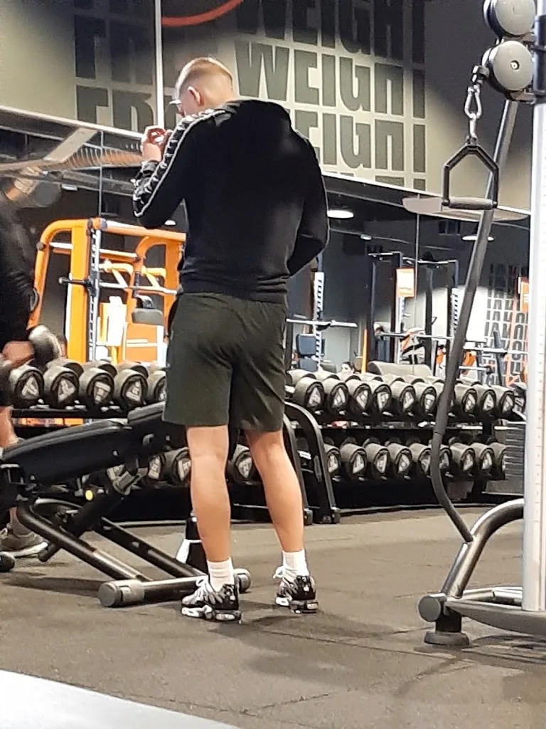 Basic-Fit - photo 1