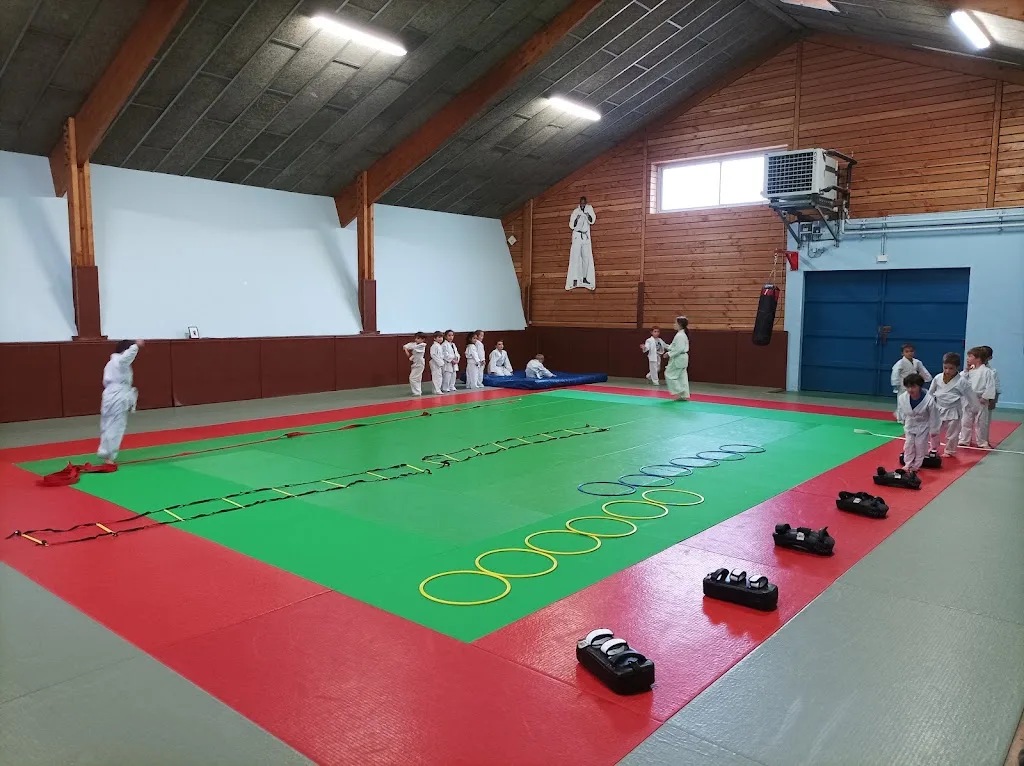 Gymnase Michel Channac - photo 3