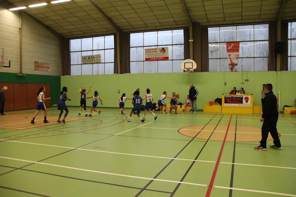 Les Voltigeurs - photo 2