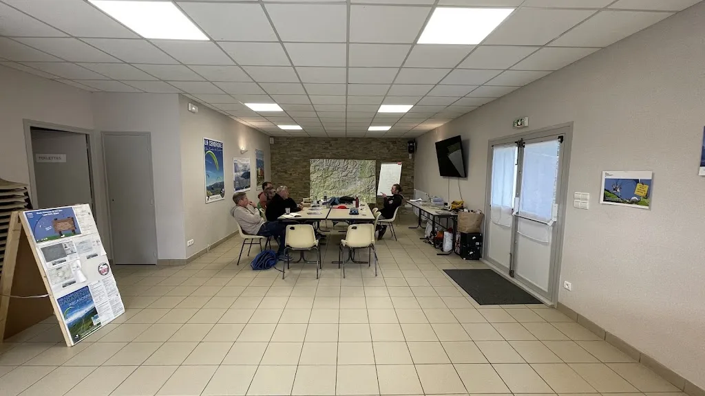Salle de Cours PFR Parapente - photo 1