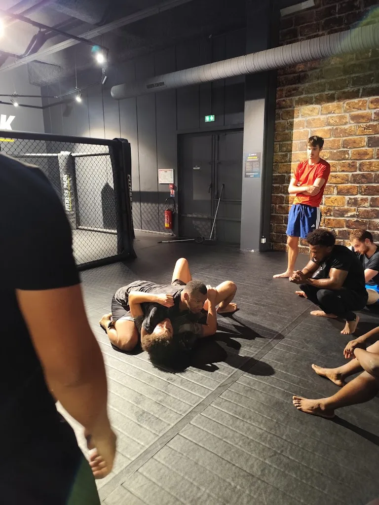 Ashura performance center - photo 1