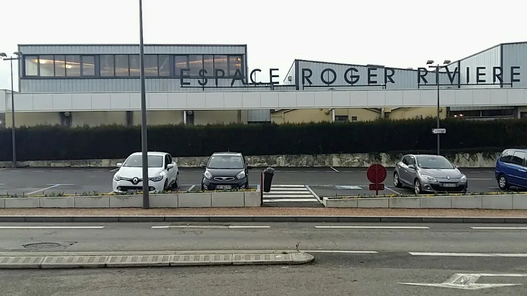 Salle Roger Rivière - photo 1