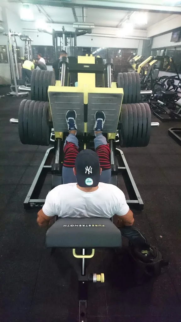 Fitness Park - Salle de sport Aubagne - photo 2