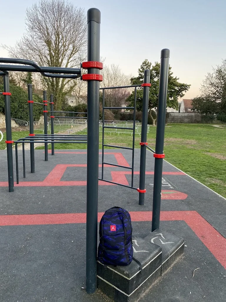 Street workout Chevry - photo 3