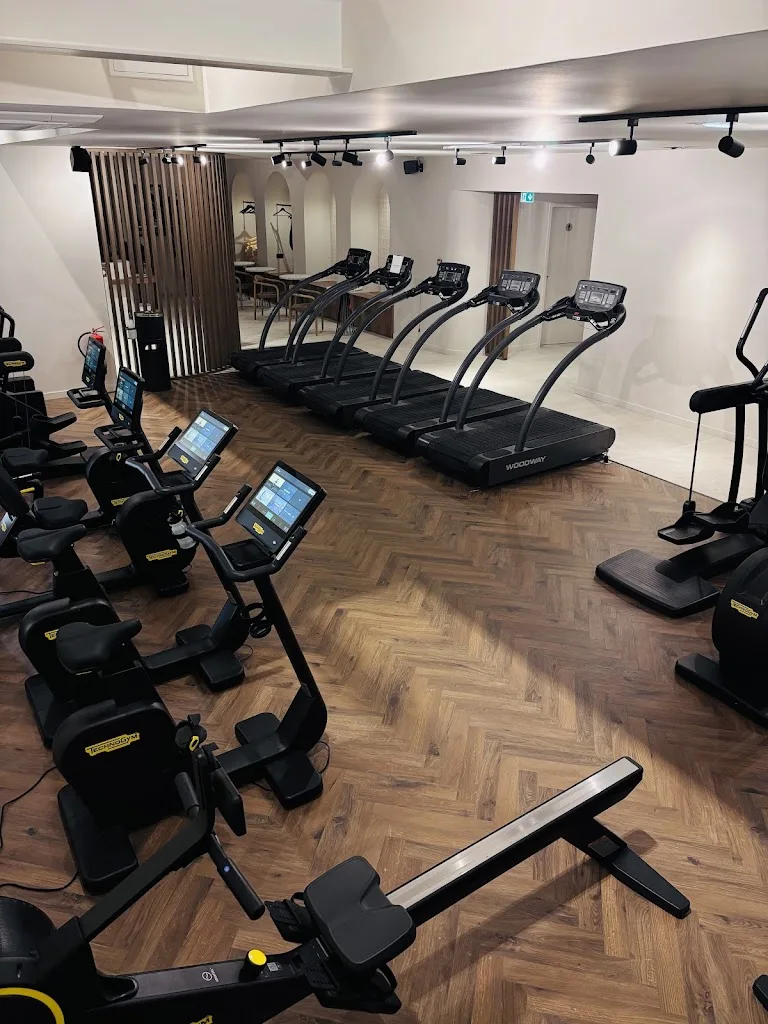 UCANFIT - photo 1