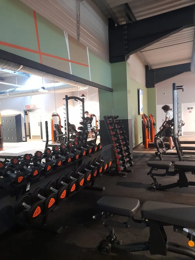 Basic-Fit - photo 1