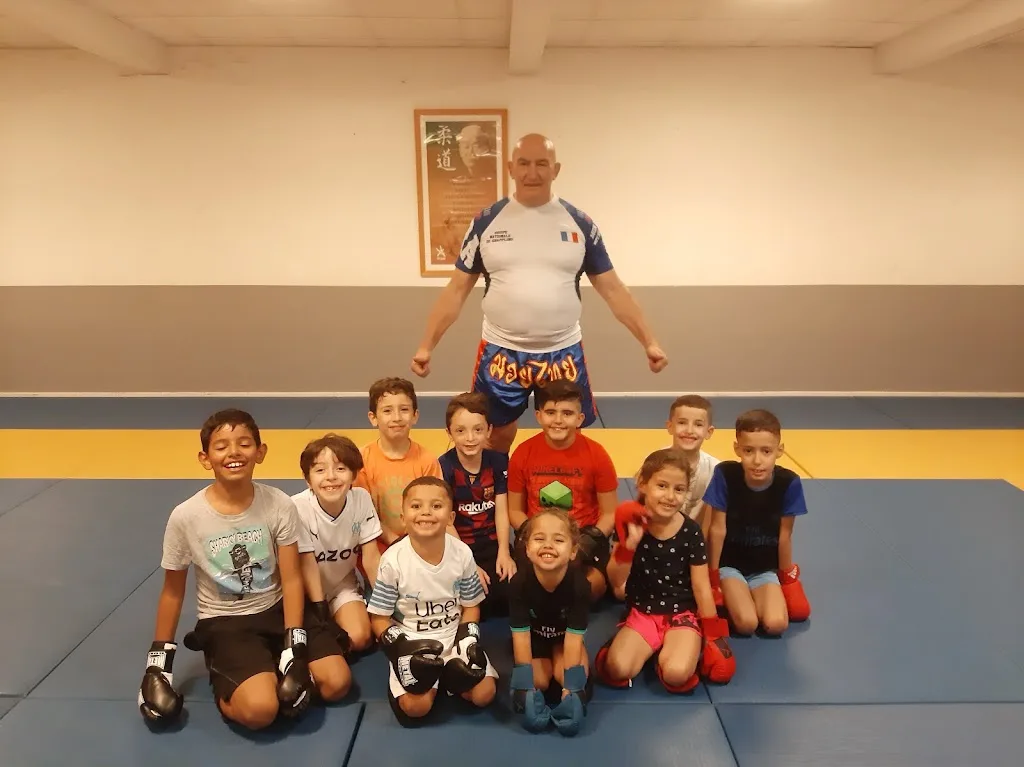 ARLES BOXE MMA TAJJCC =team Académie jean jo combat complet ,(muay thaï ) MMA , combat grappling éducatifs /profesionnel - photo 1