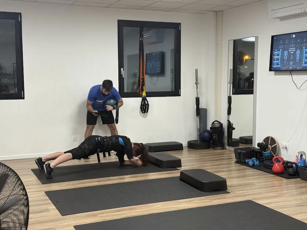 Myotec Rousset - photo 2