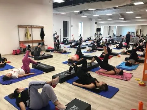 Sweet Form // Mon Club Fitness - photo 1