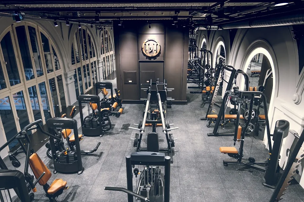 L'Usine Saint-Lazare - Club de Sport haut-de-gamme à Paris - photo 2