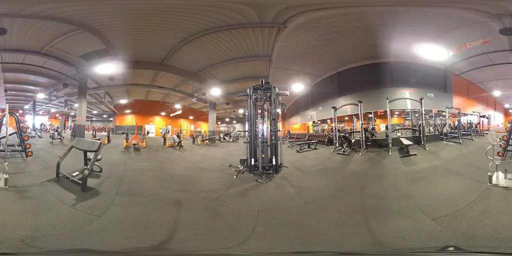 Basic-Fit - photo 1