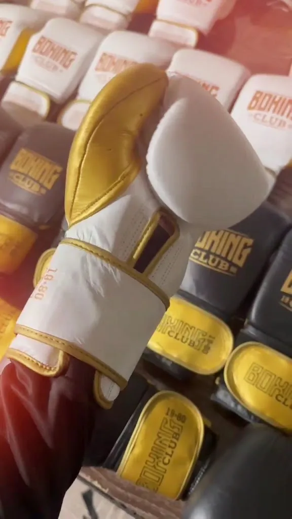 Boxing Club 1980 - photo 1