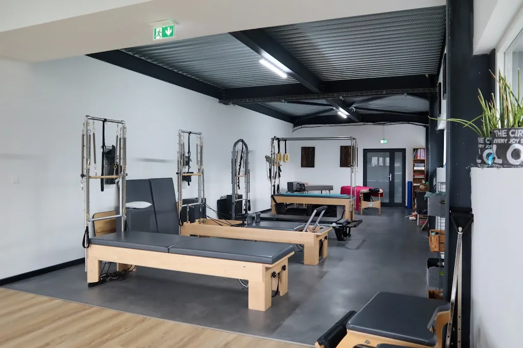 Studio Flow - Pilates - Yoga - Garuda® - Pole Dance - photo 1