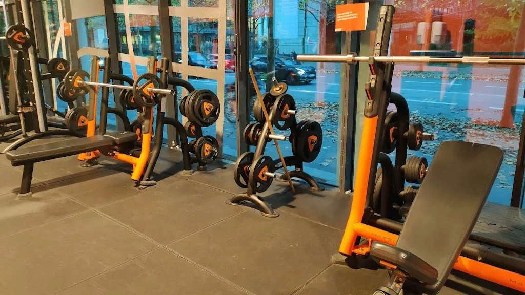 Basic-Fit - photo 1